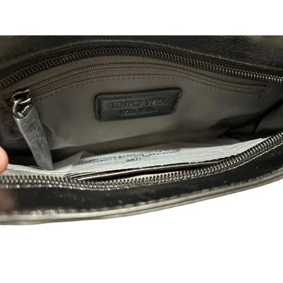 Simply Vera Vera Wang Black Crossbody Bag Purse Chain Strap NWT - Picture 4 of 5